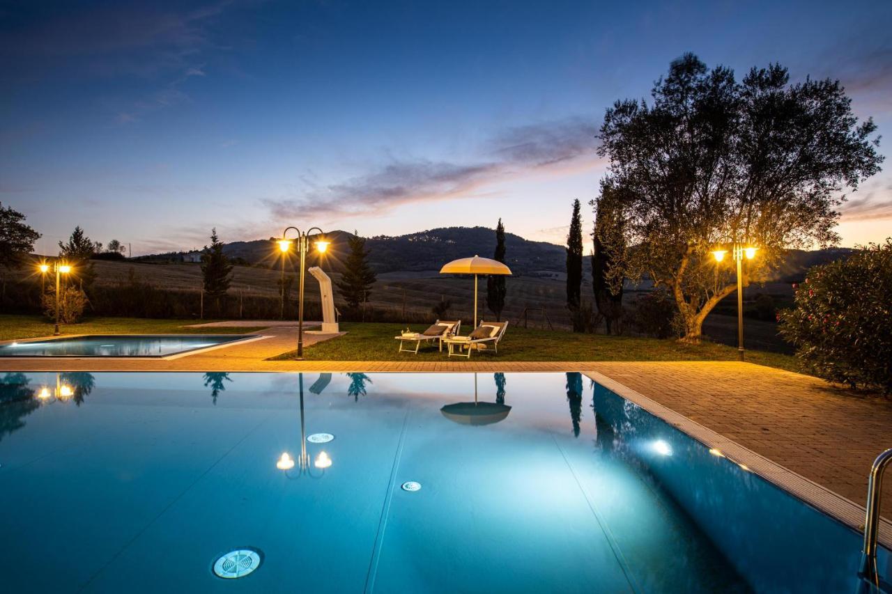 Appartamento in casale con piscina Casa I Pavoni Chianni Esterno foto