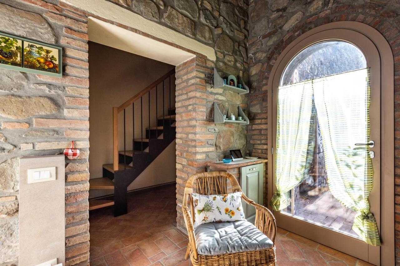 Appartamento in casale con piscina Casa I Pavoni Chianni Esterno foto